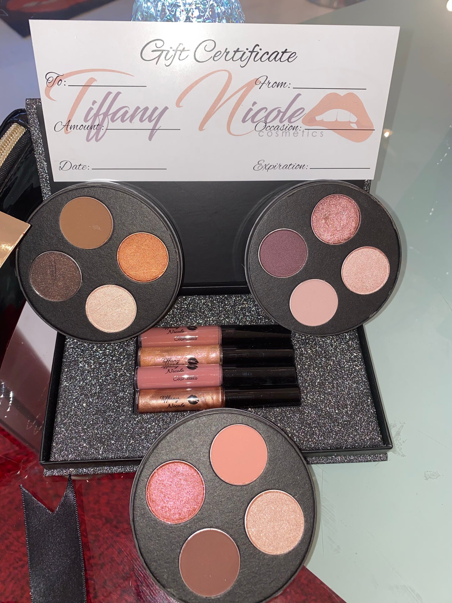 Lipgloss & Eyeshadow Kit💋